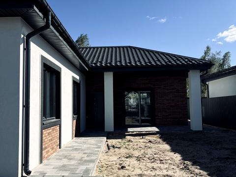 будинок за адресою Успішна