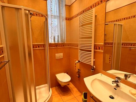 квартира по адресу Новаковского ул., 8