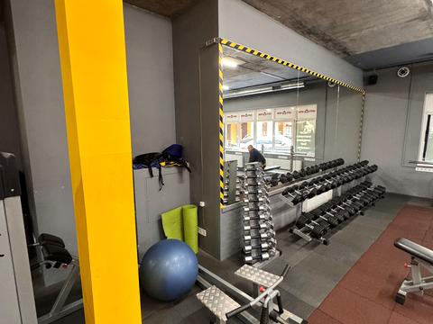 комерційна за адресою Євгена Коновальця вул. (Щорса), 36-А