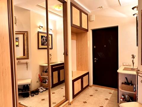 квартира за адресою Дніпровська набережна вул., 26