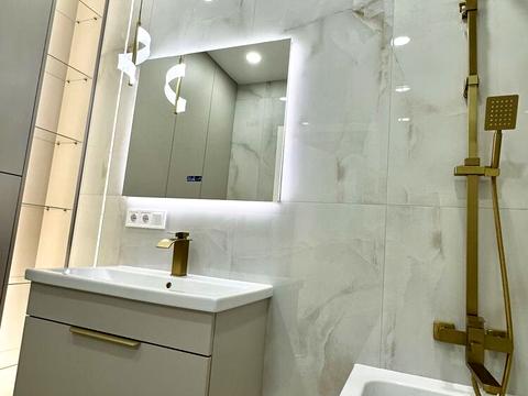 квартира за адресою Статус, 20
