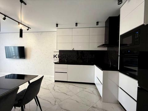 квартира за адресою Дніпровська набережна вул., 20-А