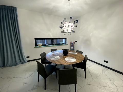 будинок за адресою Анатолія Солов'яненка вул.