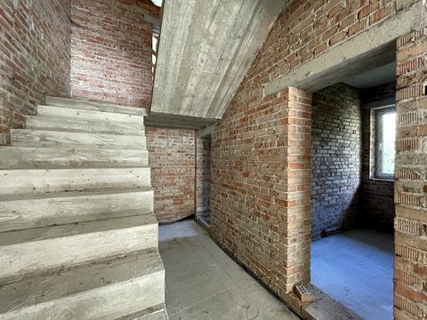 будинок за адресою 5-та Білогорська вул., 8