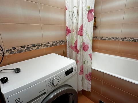 квартира по адресу Ревуцкого ул., 18-А