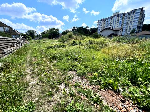 ділянка за адресою Вокзальна вул., 132