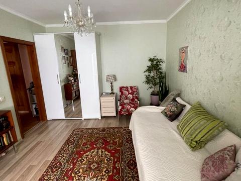 квартира за адресою Київ, Радунська вул., 26