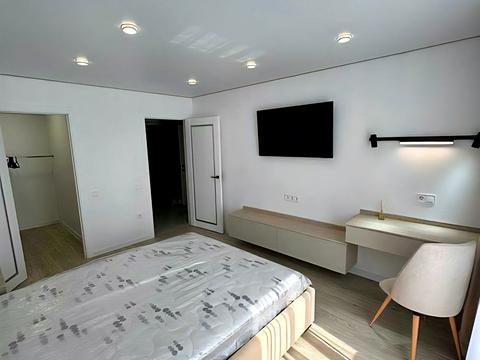 квартира за адресою Залізнична вул., 7
