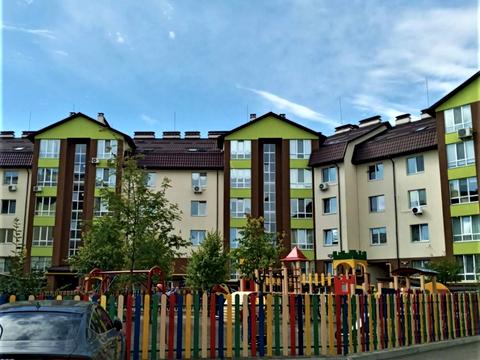 квартира за адресою Райдужна, 90
