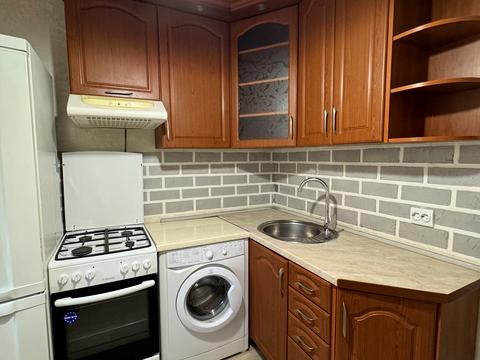 квартира за адресою Салютна вул., 17