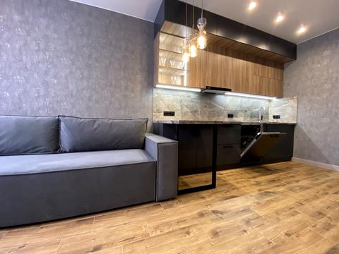 квартира за адресою Дніпровська набережна вул., 18-А