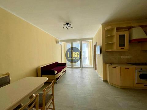 квартира за адресою Зарічна вул., 16