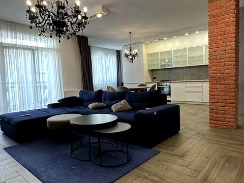 квартира за адресою Русових вул., 3
