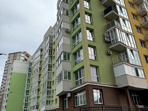 комерційна за адресою Київська вул., 261