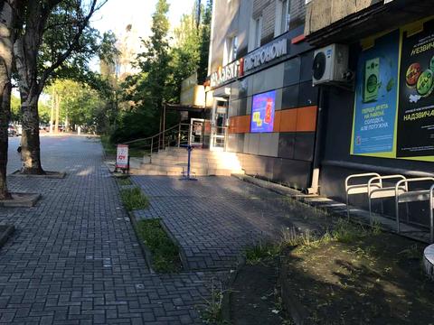 комерційна за адресою Центральний просп. (Леніна), 141