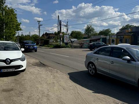 ділянка за адресою Садова