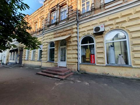 комерційна за адресою Лазаря Глоби вул. (Андрія Фабра), 9