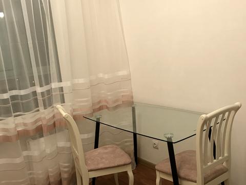 квартира за адресою Софії Русової вул., 7-Г