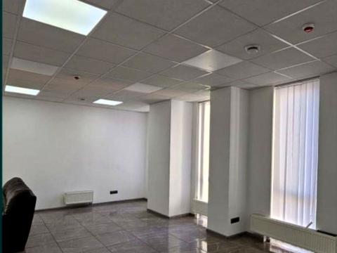 комерційна за адресою Мечникова вул., 19