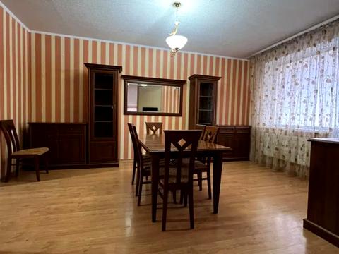 будинок за адресою Михайла Янгеля вул., 8