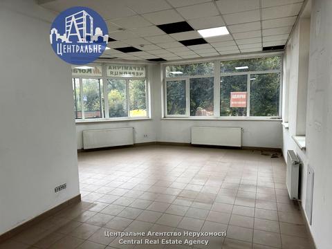 коммерческая по адресу Сторожинецкая ул., 110