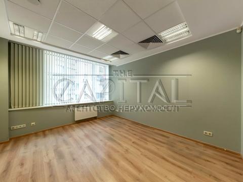 комерційна за адресою Дмитрівська вул., 94