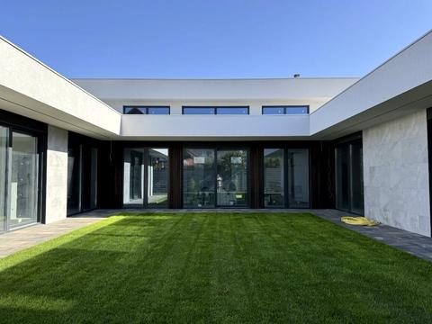 будинок за адресою Дружби бульв.