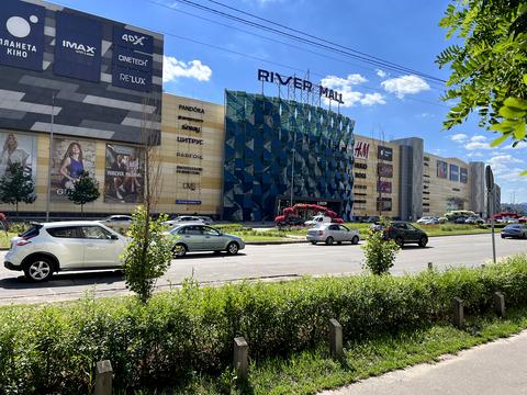 комерційна за адресою Дніпровська набережна вул., 25а