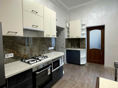 квартира за адресою Залізнична вул., 6