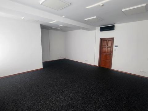 комерційна за адресою Симона Петлюри вул. (), 37