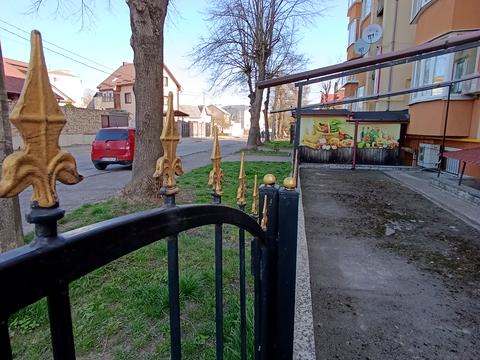 коммерческая по адресу Ровно, вул. Ясна, 7б