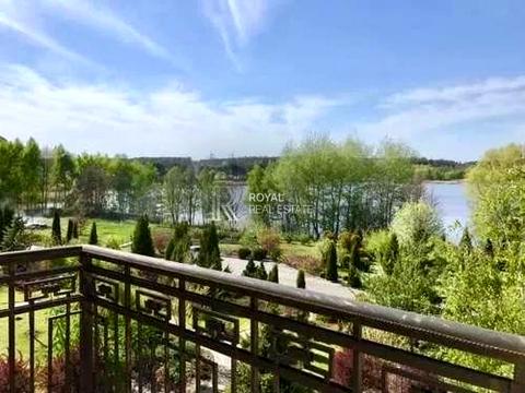 будинок за адресою Приозерна