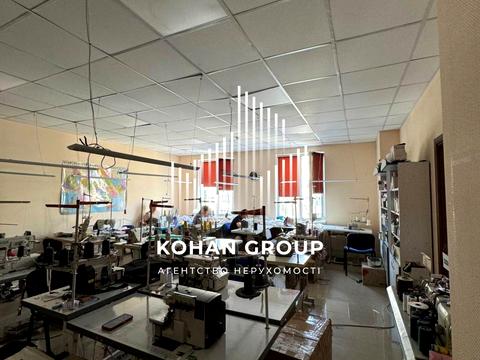 комерційна за адресою Зарічанська вул., 3/1