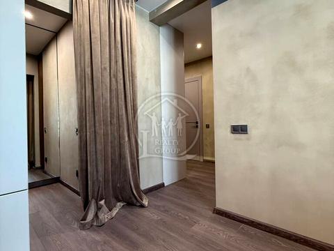 квартира за адресою Літературна вул., 10б