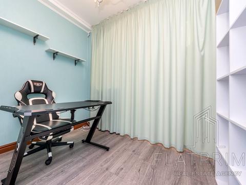 квартира за адресою Регенераторна вул., 4 к17