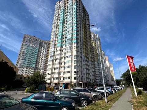 квартира по адресу Академика Заболотного ул., 15