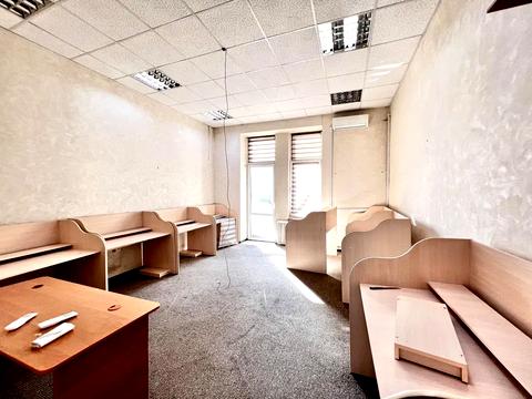 коммерческая по адресу Михаила Грушевского ул., 8
