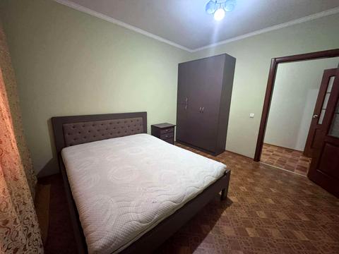 квартира за адресою Володимира Момота вул., 40