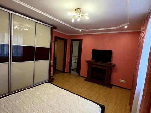 квартира за адресою Космонавтів вул., 66А