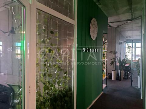 комерційна за адресою Кловський узвіз, 7a