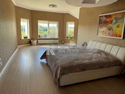 будинок за адресою Центральна вул.