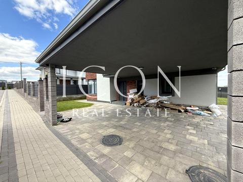 будинок за адресою Грушева вул.