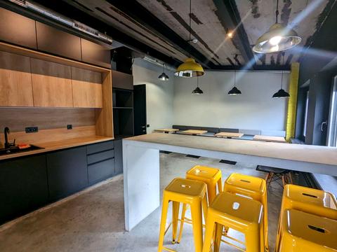 коммерческая по адресу Большая Васильковская ул. (Красноармейская), 55