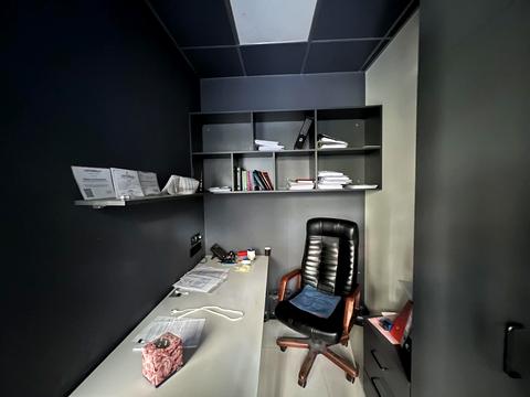 комерційна за адресою Набережно-Хрещатицька вул., 35В