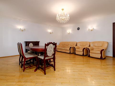 квартира по адресу Червоной Калины просп., 1