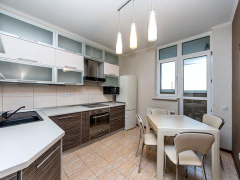 квартира за адресою Сім'ї Кульженків вул. (Петра Дегтяренка), 33