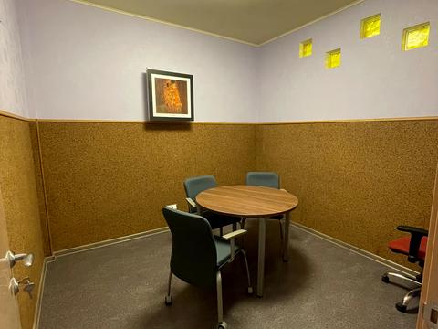 комерційна за адресою Миколи Міхновського бульв. (Дружби Народів), 14-16