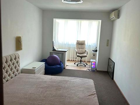 квартира за адресою Метробудівська вул., 8