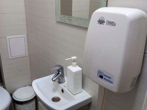 комерційна за адресою Урлівська вул., 21