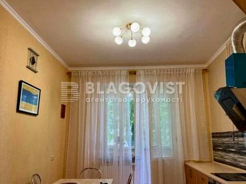 квартира за адресою Київ, Вишгородська вул., 45/2